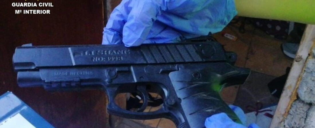 Cae el violento grupo criminal que asaltaba bares a punta de pistola y maniataba a los hosteleros en Pontevedra