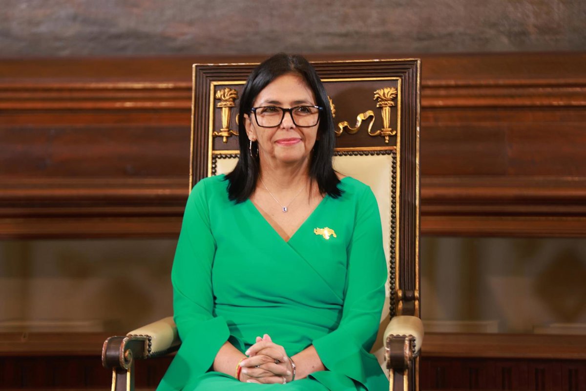 Delcy Rodríguez pide un acto de conciliación a Aldama y amenaza con querellarse contra él por presuntas injurias
