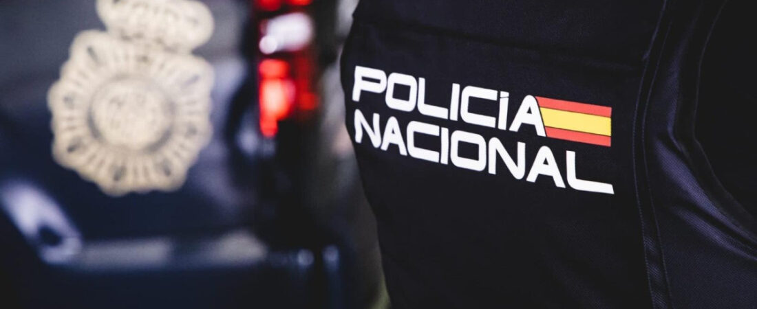Detenida una turista por irse de un hotel en Canarias sin pagar casi 2.500 euros por 11 noches de estancia