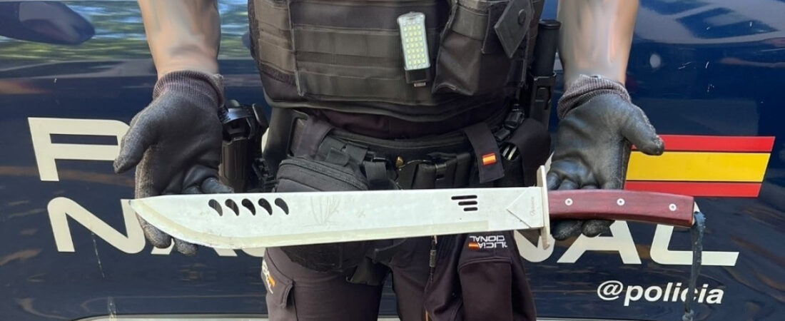 Detenido en Palma tras perseguir a su ex con un machete de medio metro