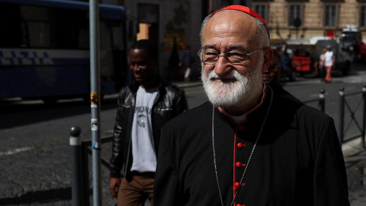 El cardenal López Romero se aparta tras ser acusado de agresión sexual