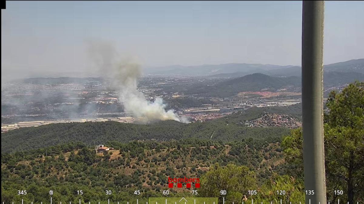 Estabilizado el incendio de alta intensidad de Sant Andreu de la Barca