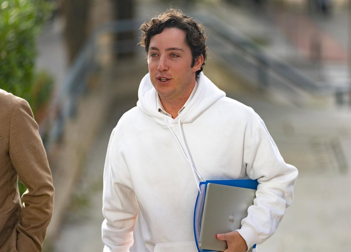 La Audiencia de Madrid permite al ‘Pequeño Nicolás’ no pisar prisión tras su última condena a cambio de que no reincida