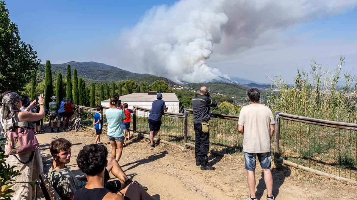 Los incendios no dan tregua y ponen en jaque amplias zonas de Catalunya